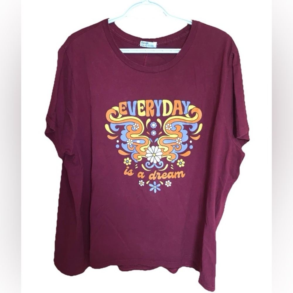 Hanes Everyday is a dream Hippie Trippy t-shirt Maroon Women’s 3X 100% Cotton